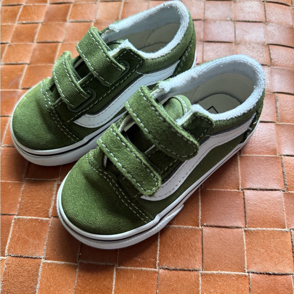 Vans Green Suede and Canvas Kids Toddler Sneakers with Velcro Straps - Toddler 6